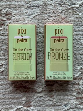 Pixi On-the-Glow Superglow & Bronze Stick Duo - PetalDew & WarmGlow